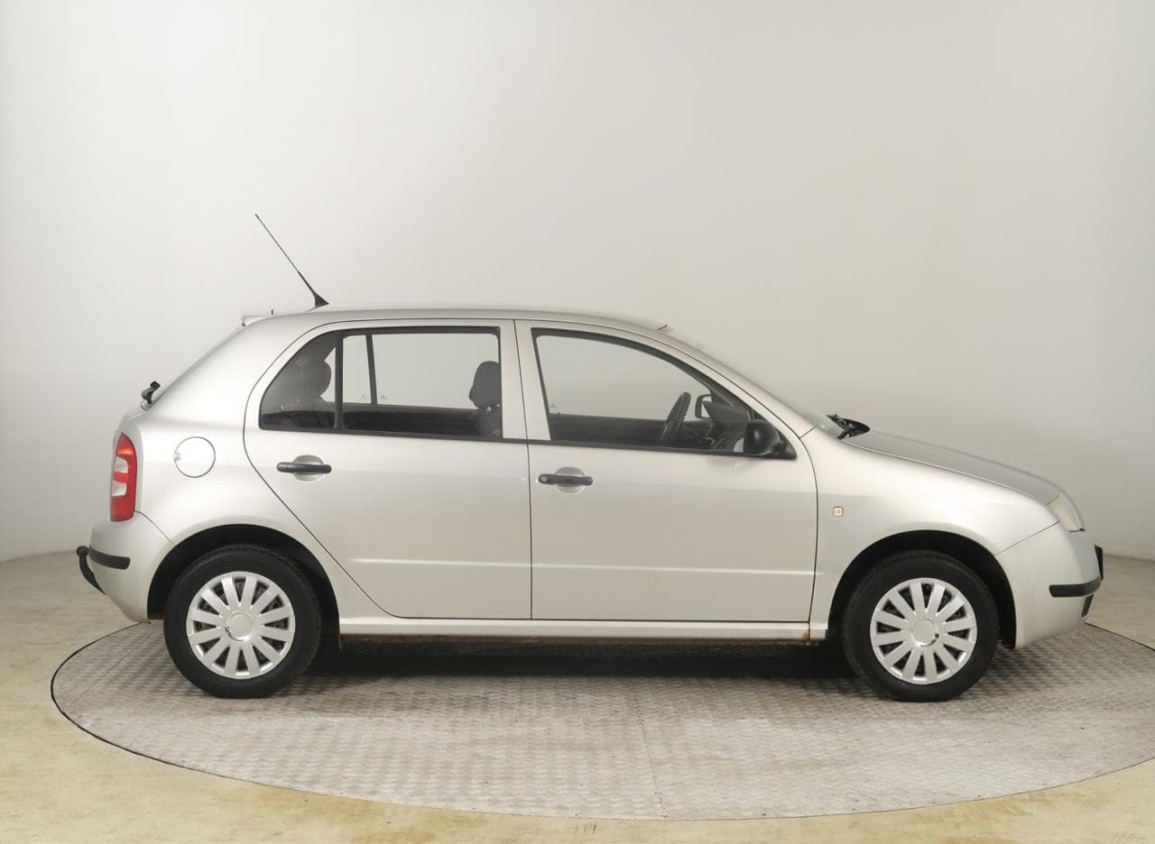 2002 Škoda FABIA - 8