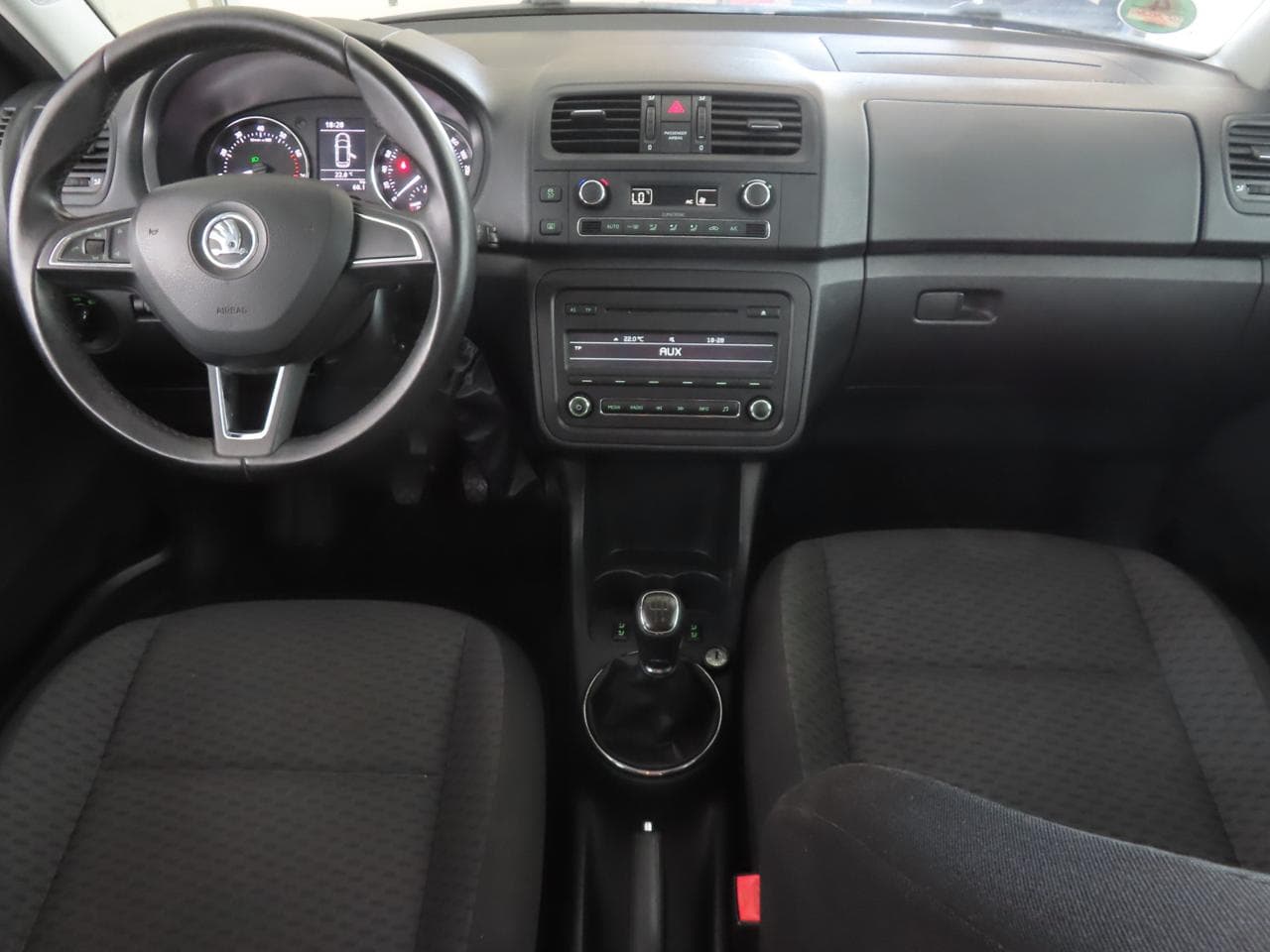 2014 Škoda FABIA - 10