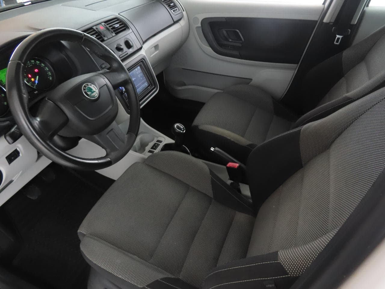 2011 Škoda FABIA - 16