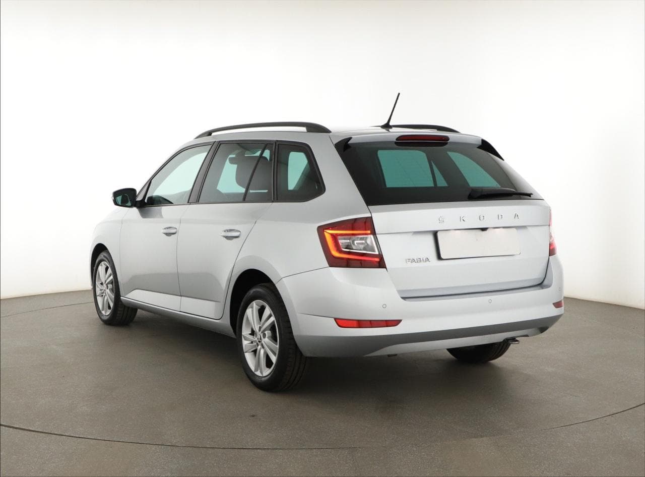 2020 Škoda Fabia - 5