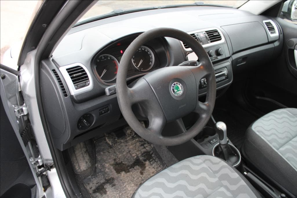 2008 Škoda Fabia - 10