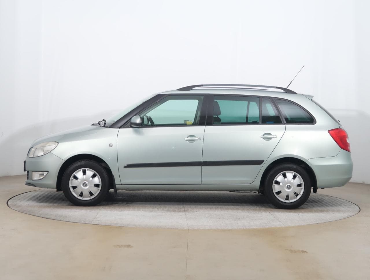 2011 Škoda FABIA - 4