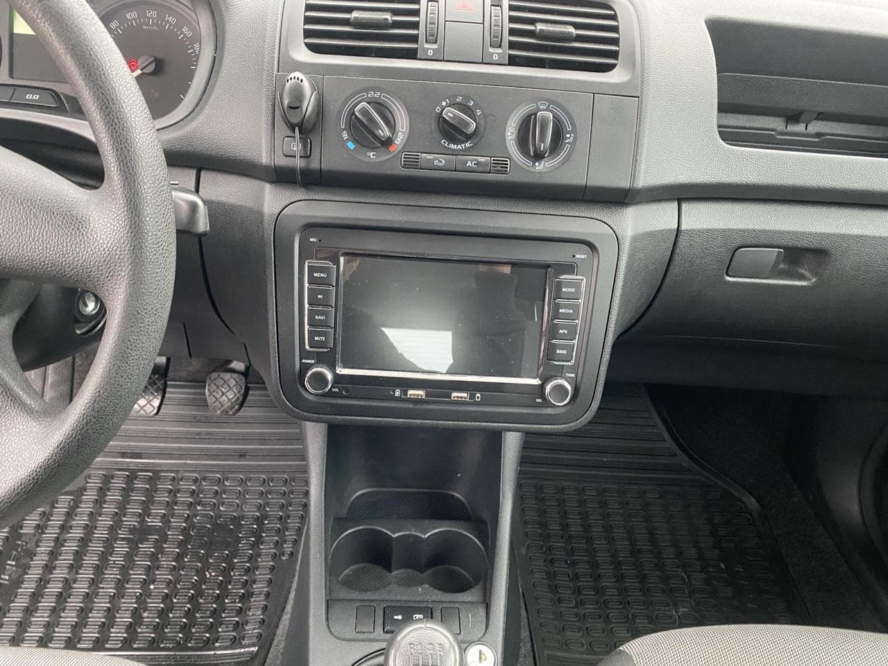 2010 Škoda Fabia - 12