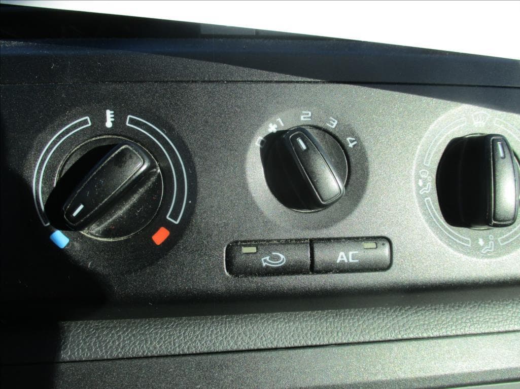 2012 Škoda Fabia - 10