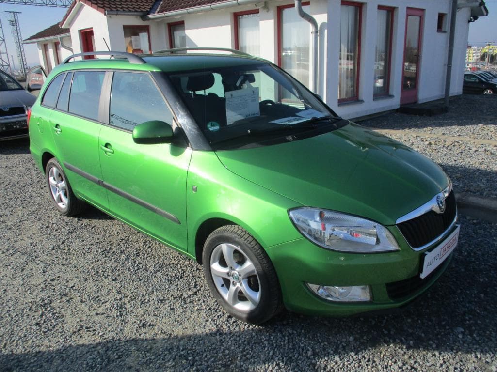 Škoda Fabia 1,2 TSI, klimatizace, serviska, kombi