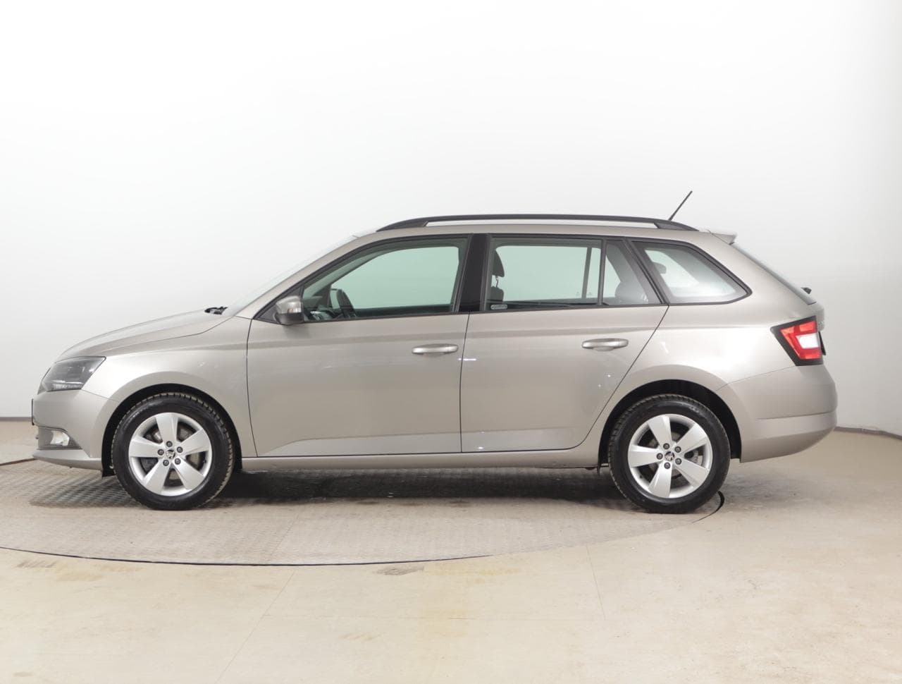 2018 Škoda FABIA - 4