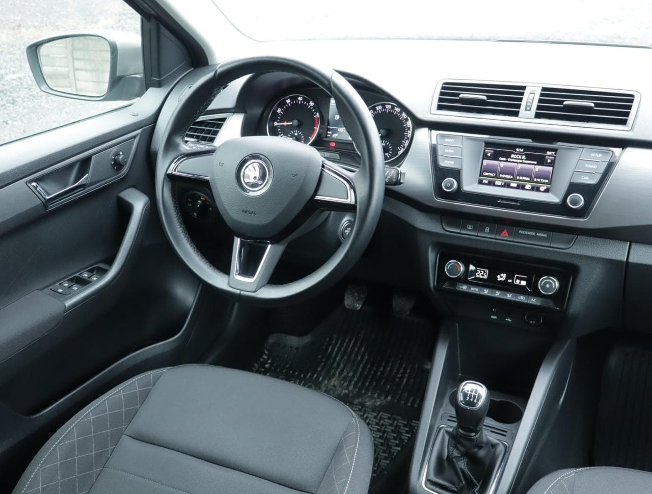 2018 Škoda FABIA - 9