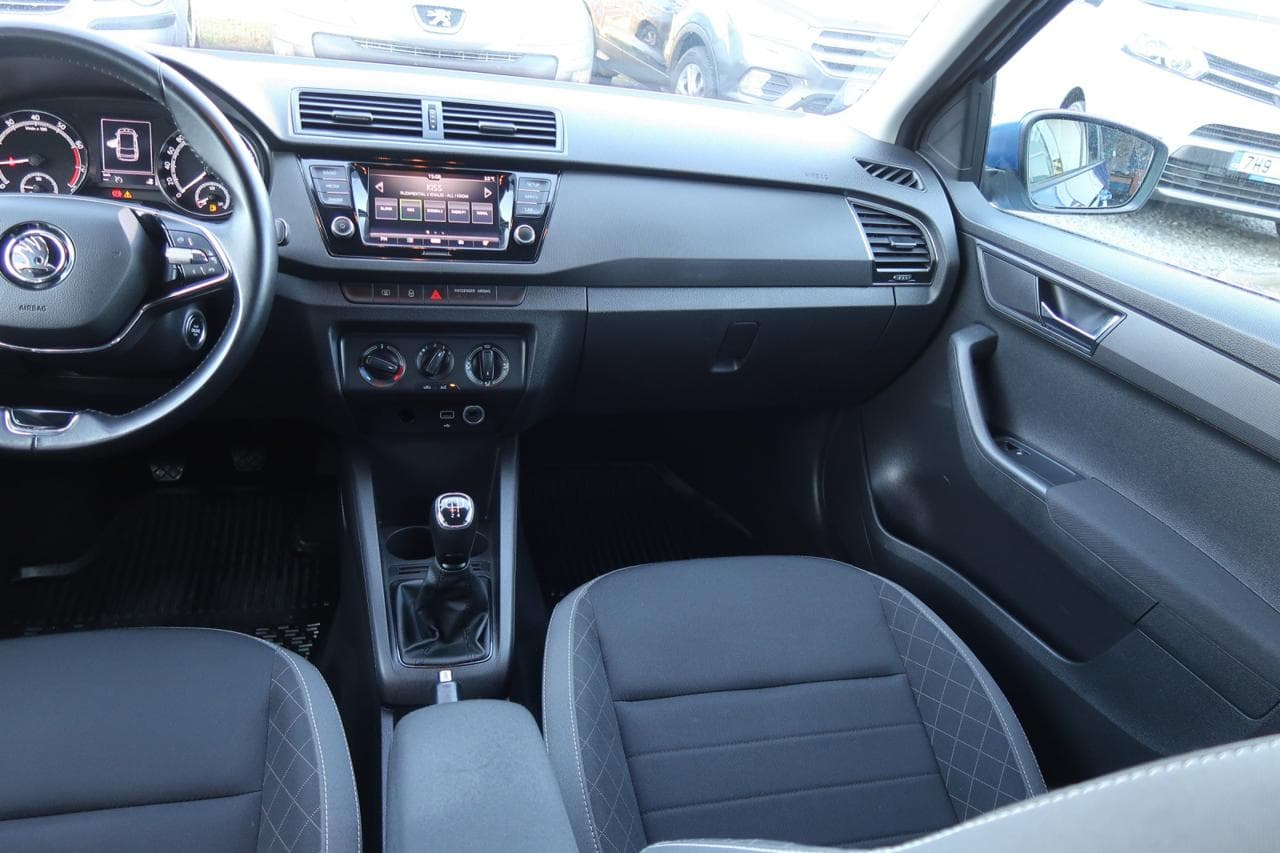 2022 Škoda FABIA - 11
