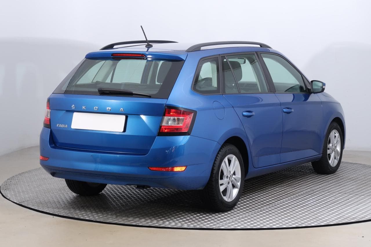 2022 Škoda FABIA - 7