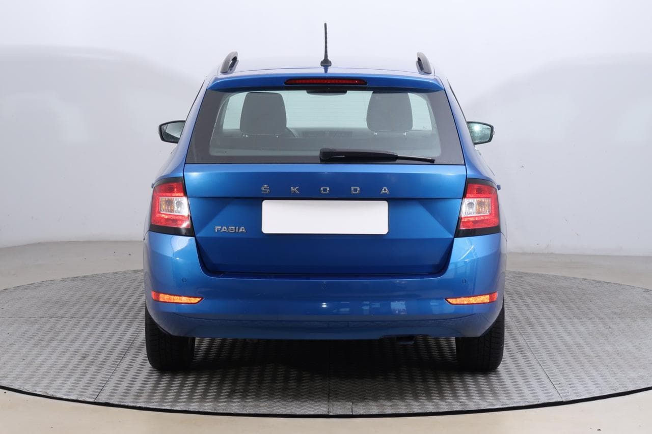 2022 Škoda FABIA - 6