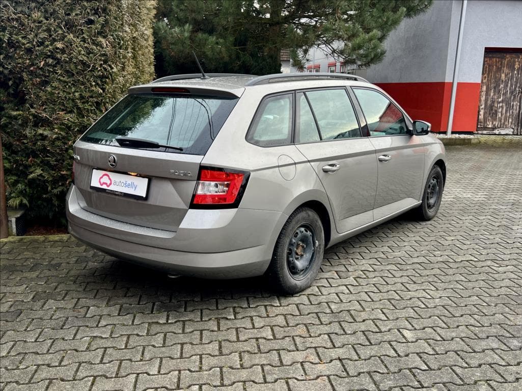 2015 Škoda Fabia - 5