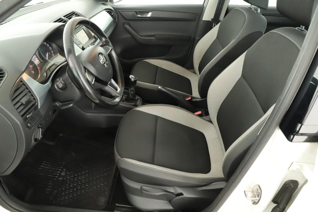 2017 Škoda Fabia - 13