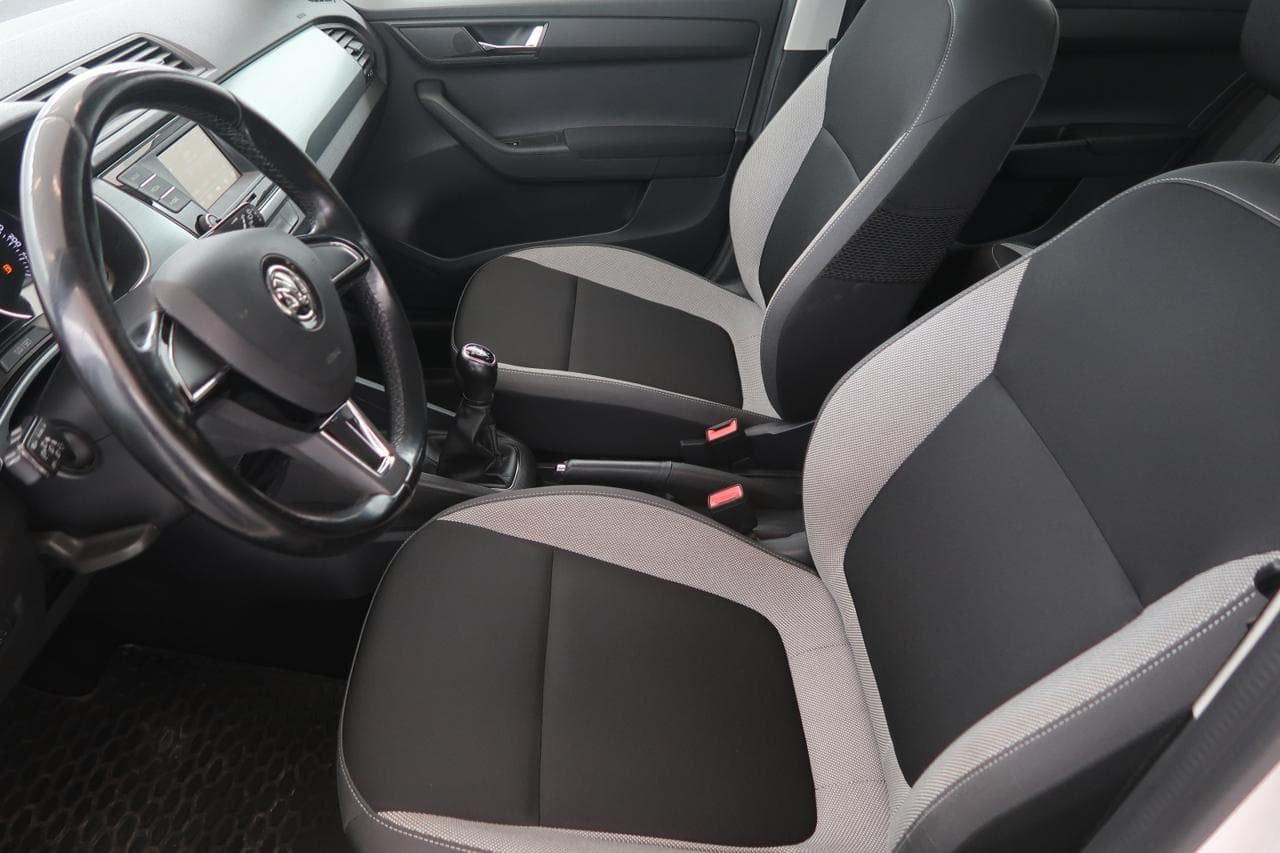 2017 Škoda Fabia - 16