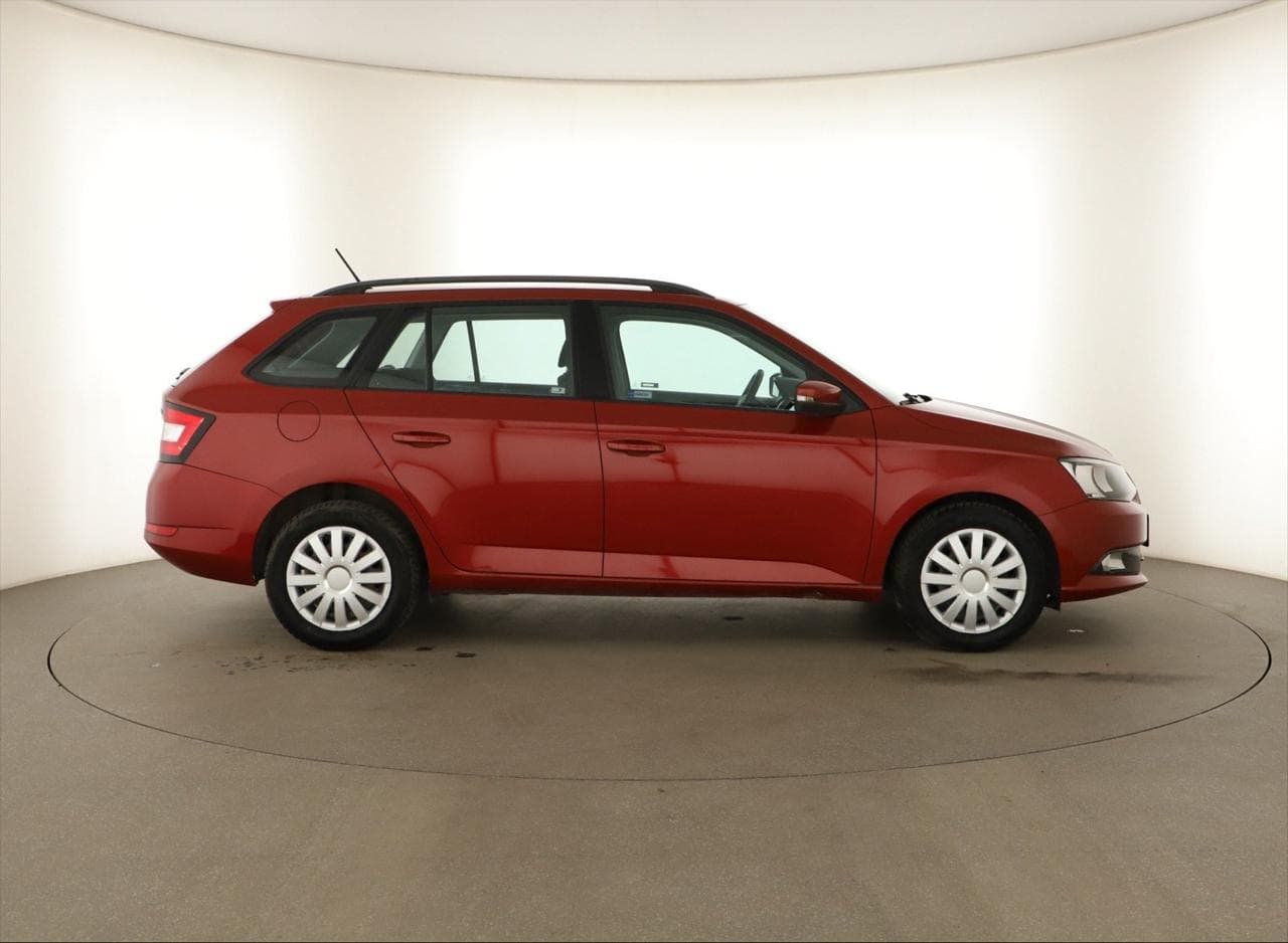 2015 Škoda Fabia - 8