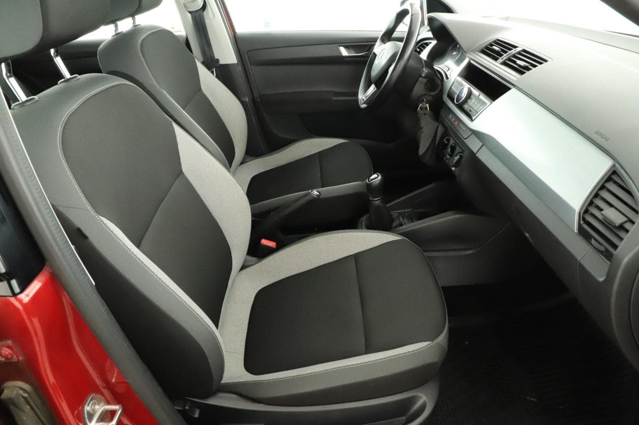 2015 Škoda Fabia - 10