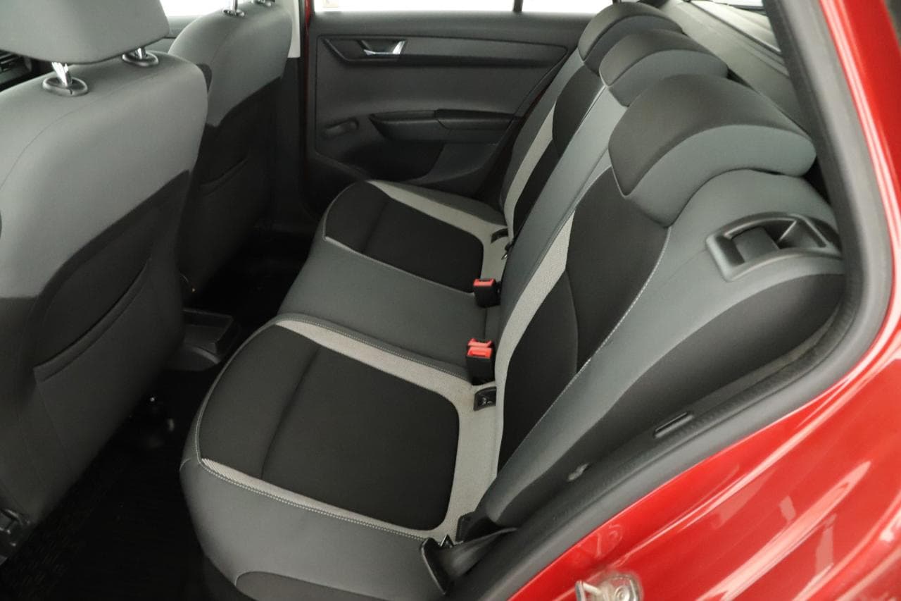 2015 Škoda Fabia - 12