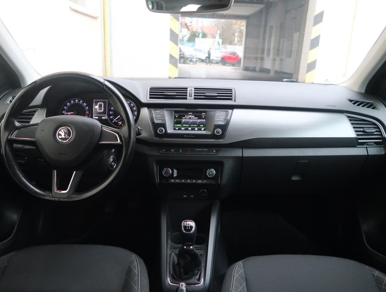 2016 Škoda Fabia - 10