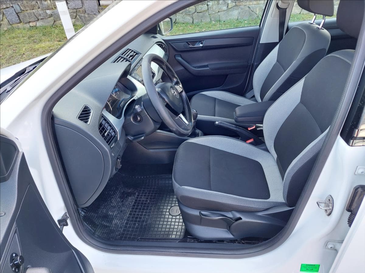 2015 Škoda Fabia - 9