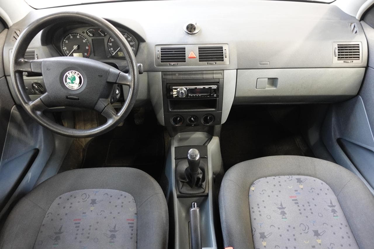 2004 Škoda FABIA - 8