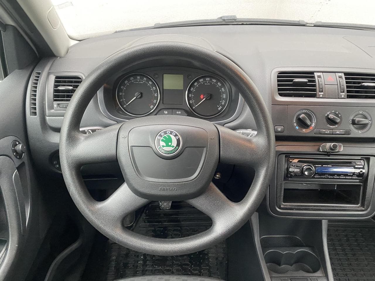 2010 Škoda FABIA - 11