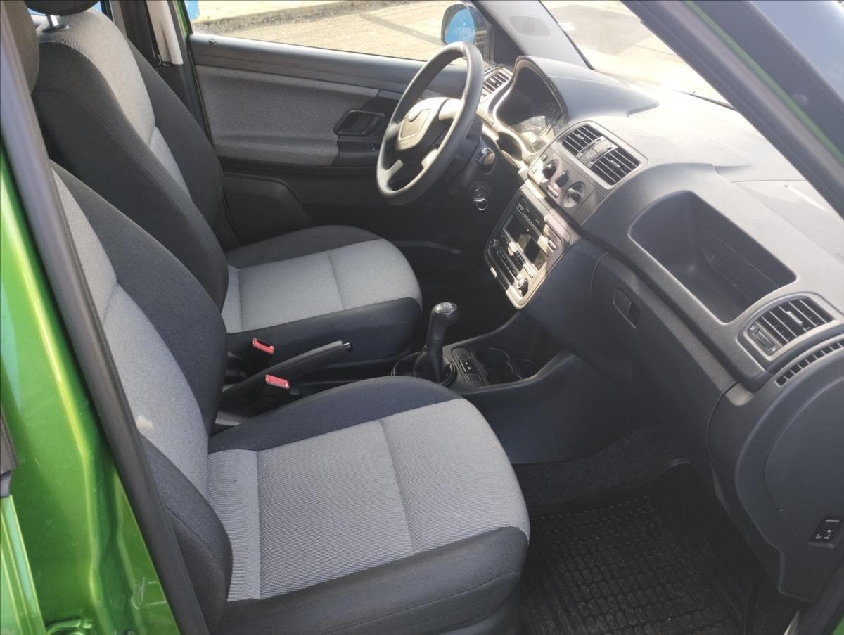 2011 Škoda Fabia - 8