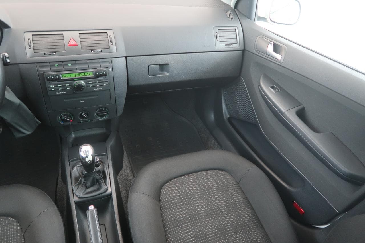 2007 Škoda Fabia - 11