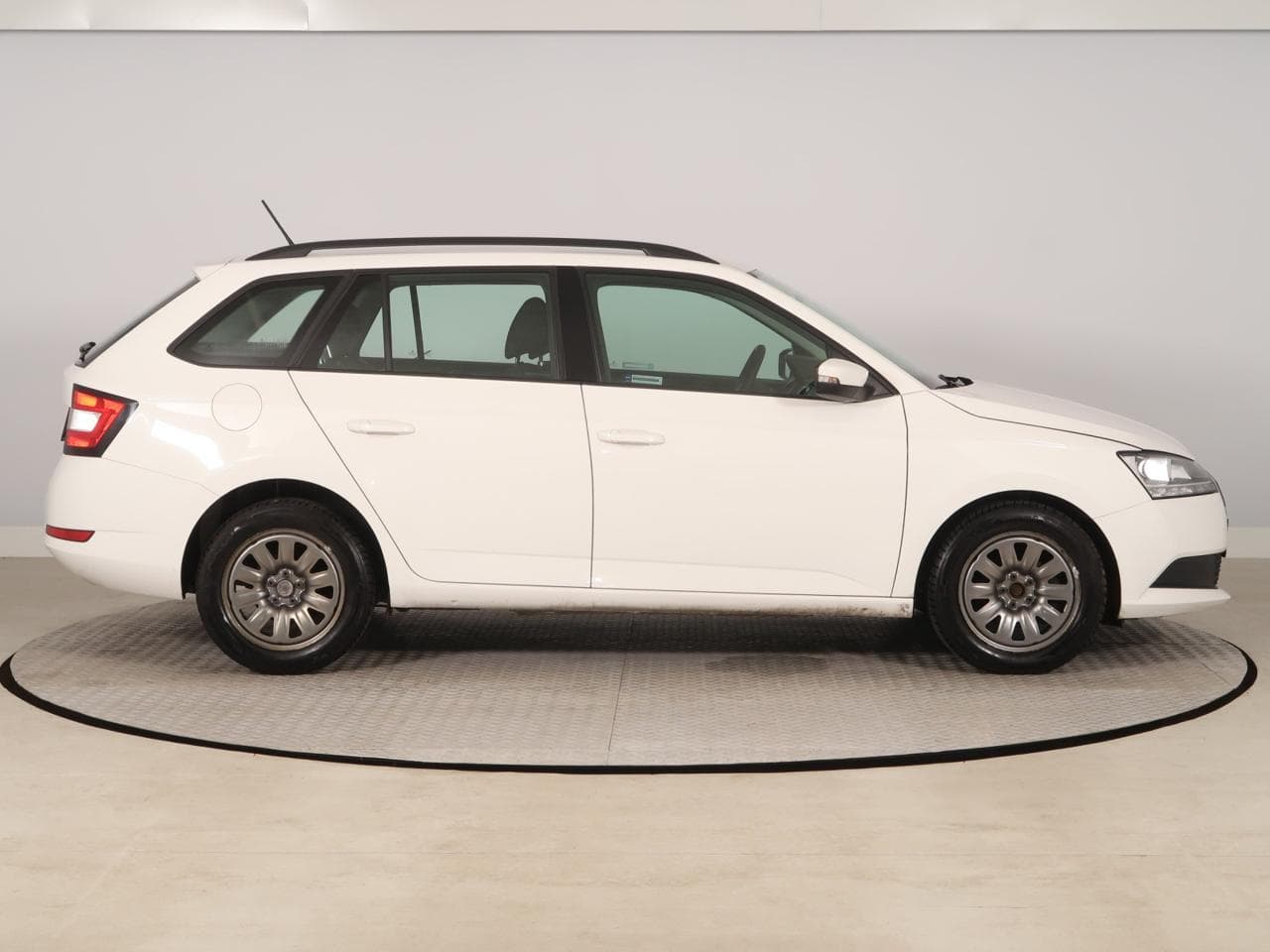 2021 Škoda Fabia - 8