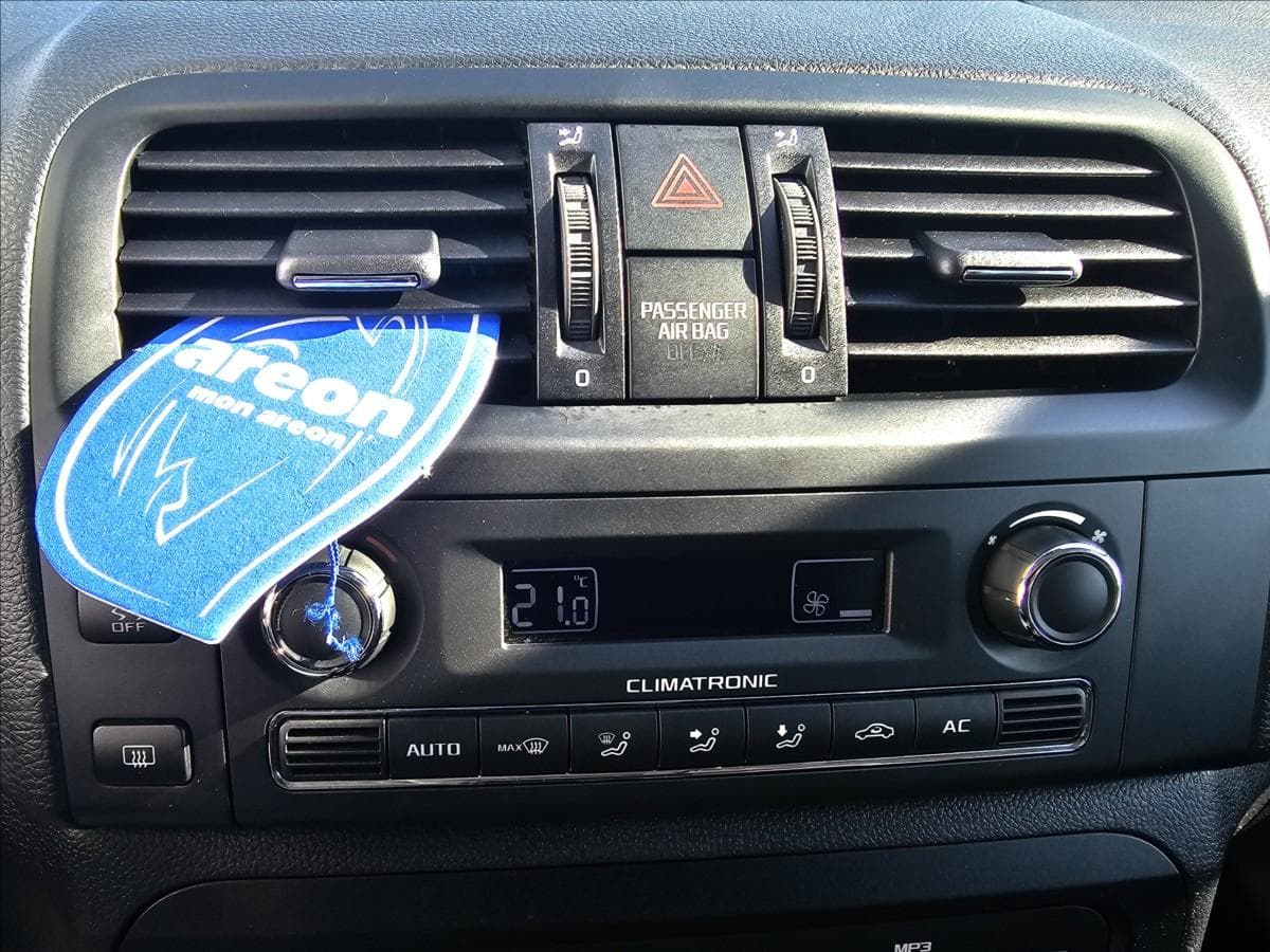 2011 Škoda Fabia - 18