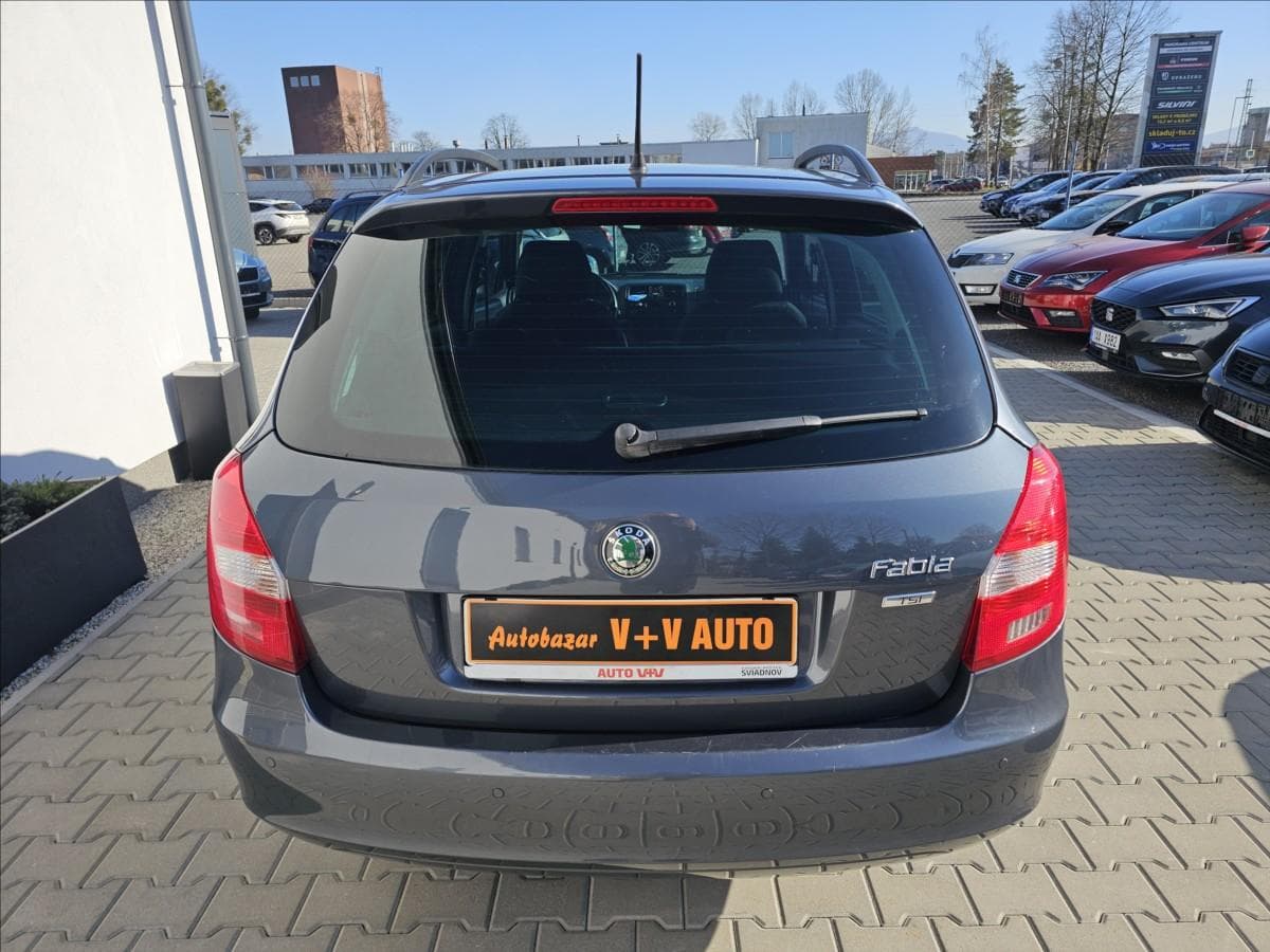 2011 Škoda Fabia - 7