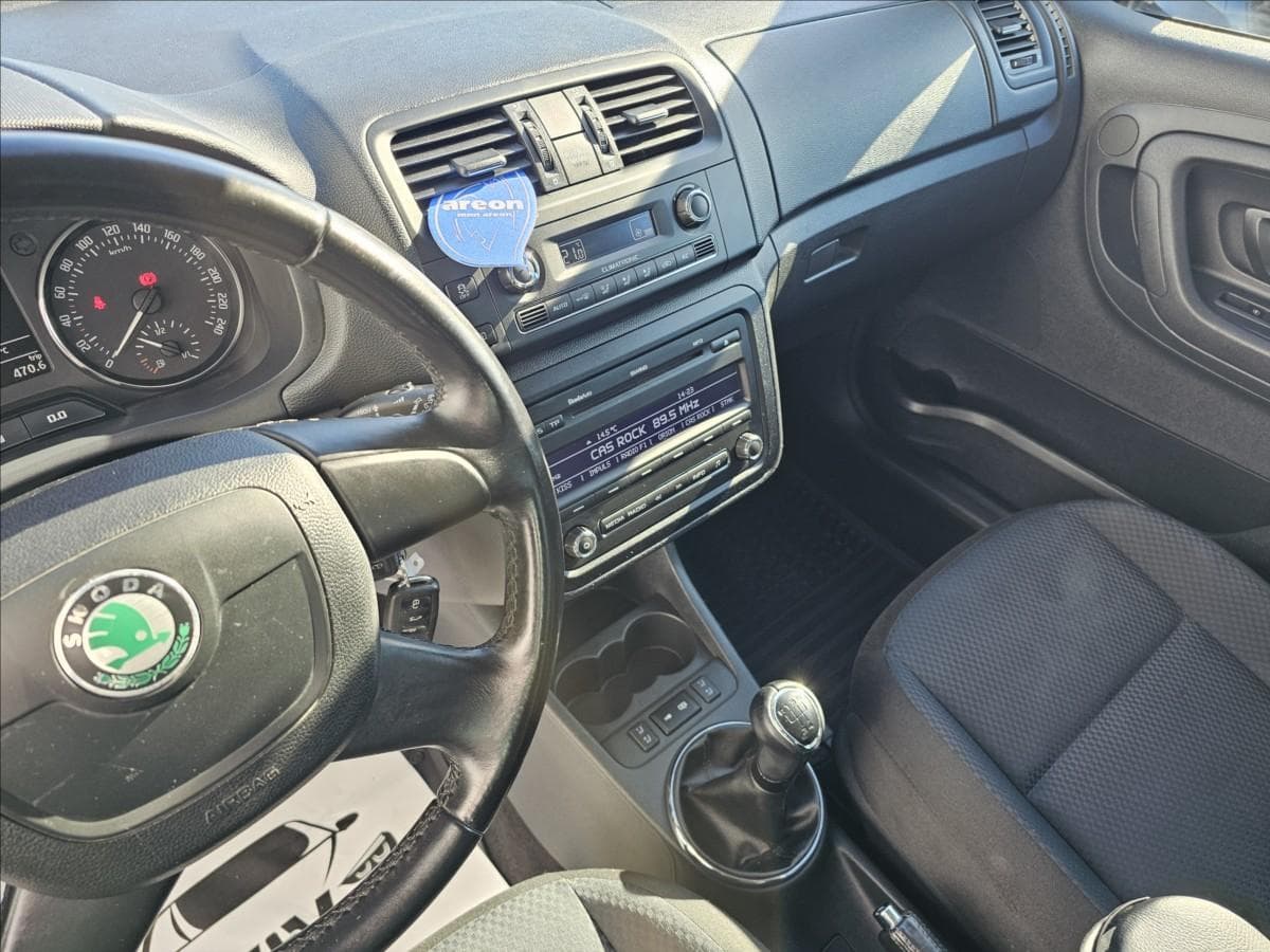 2011 Škoda Fabia - 12