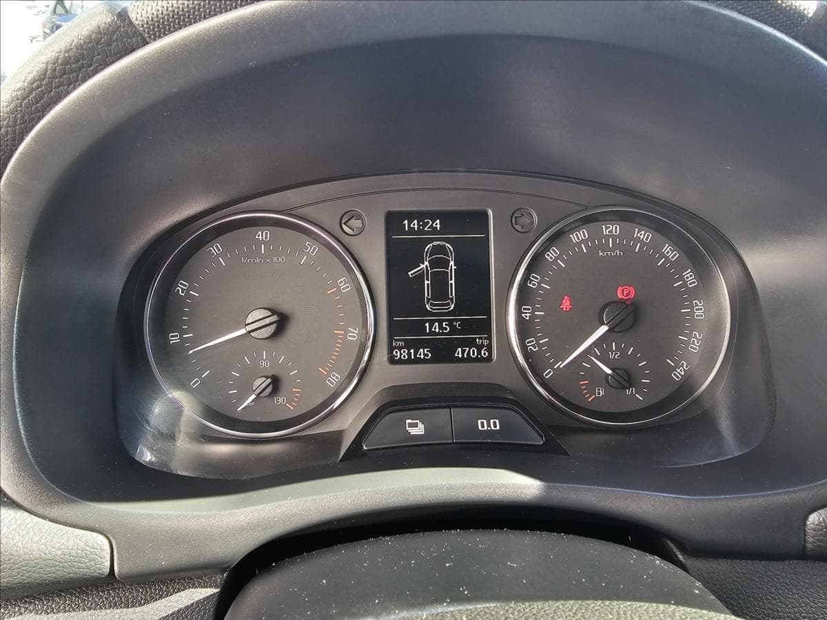 2011 Škoda Fabia - 14