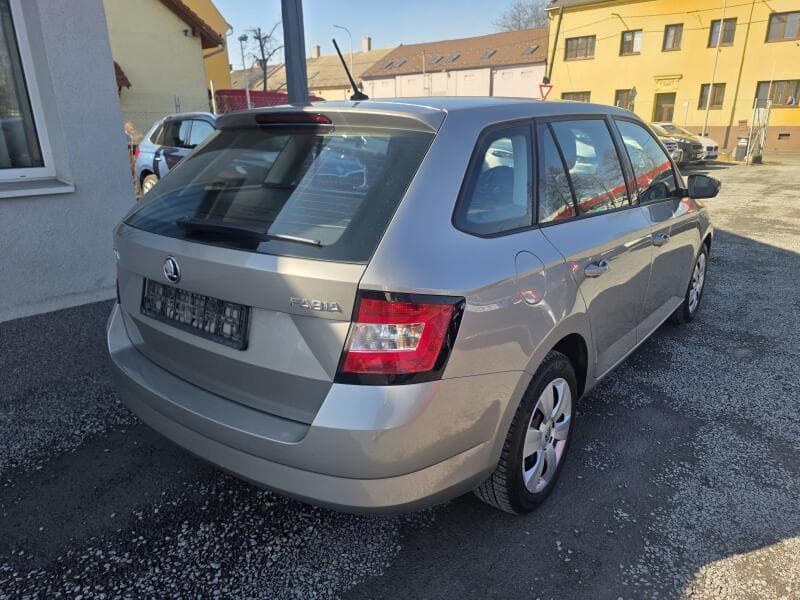 2015 Škoda Fabia - 4