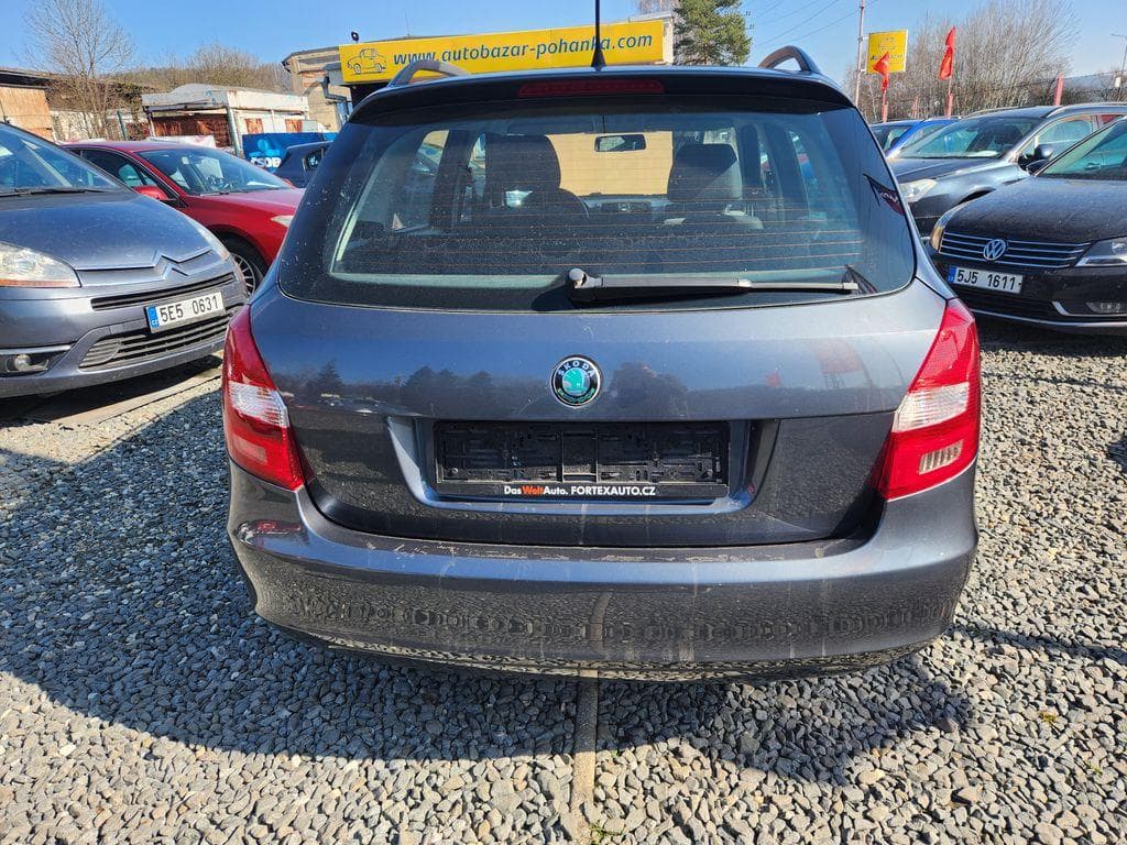 2011 Škoda Fabia - 7