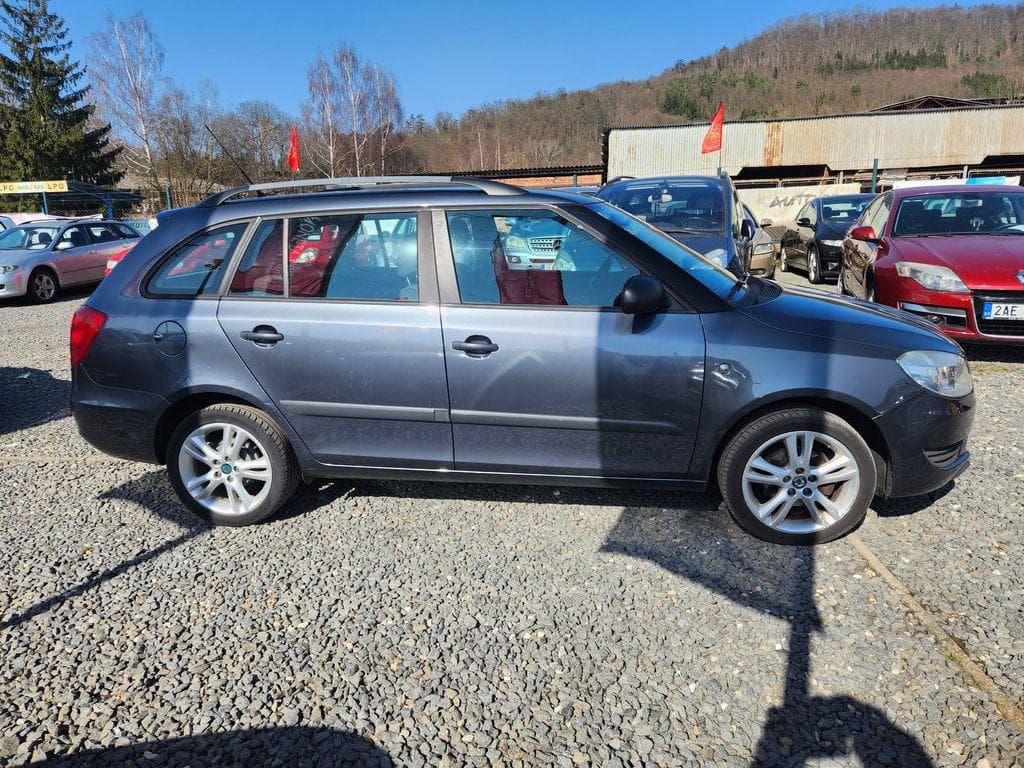 2011 Škoda Fabia - 5