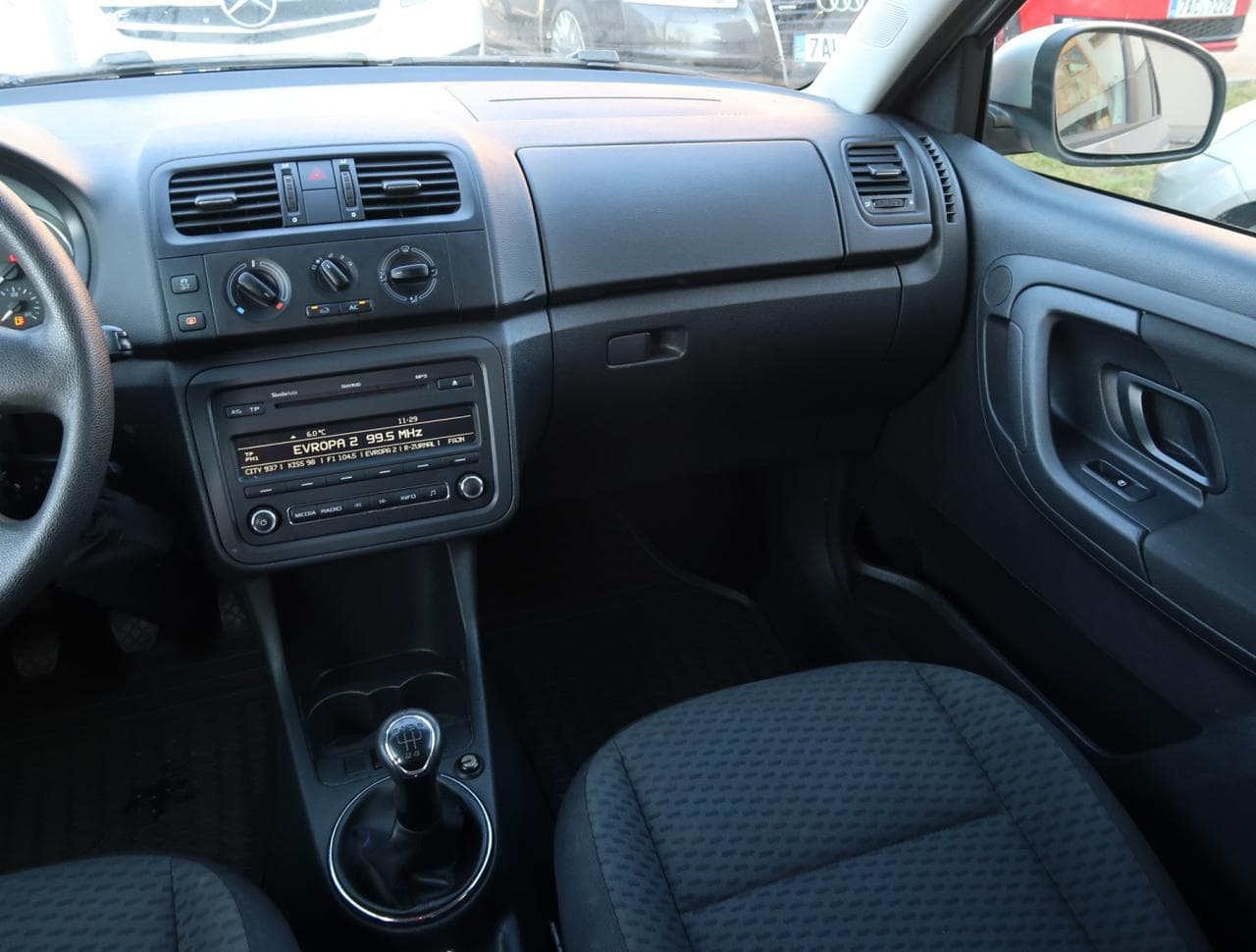 2012 Škoda Fabia - 11