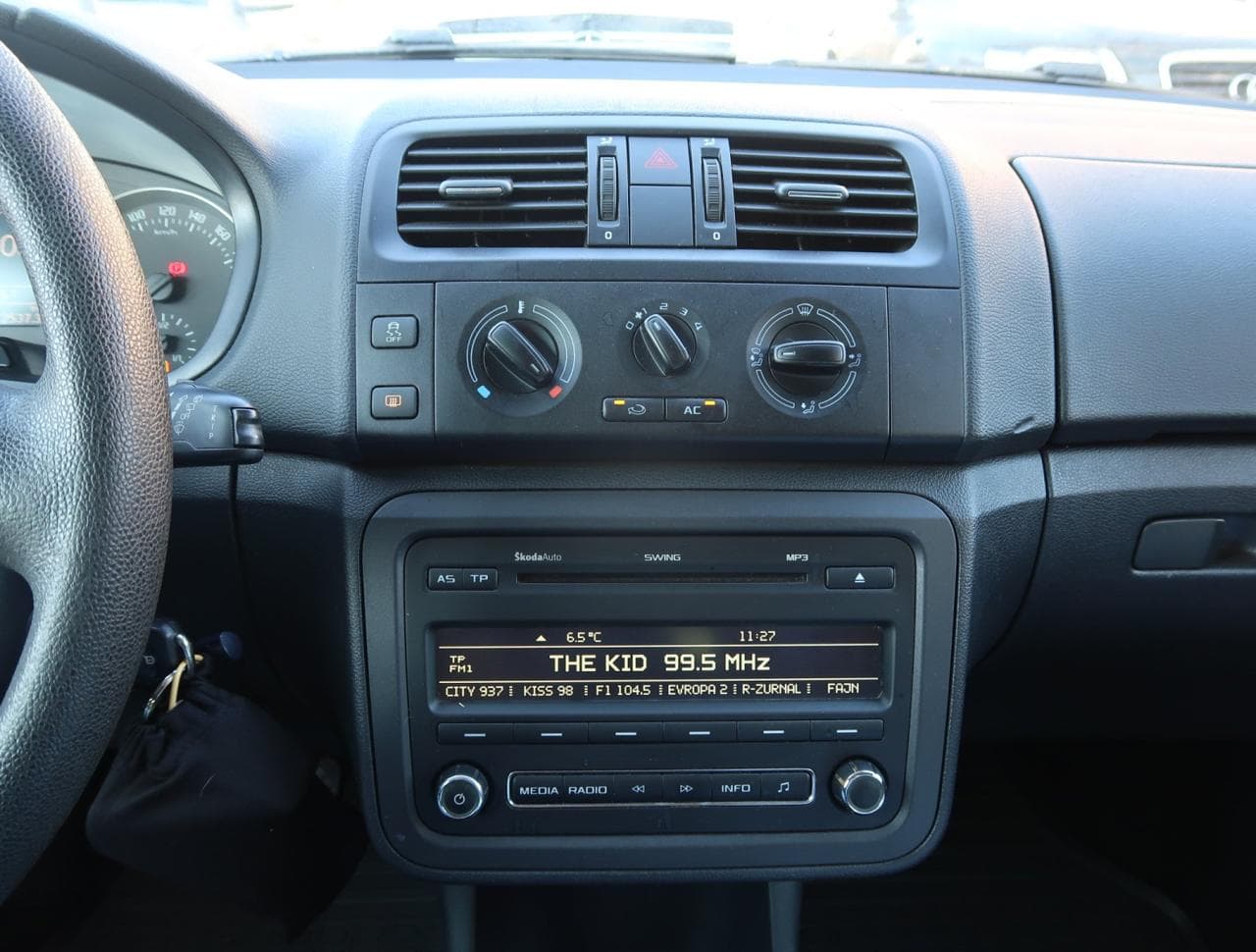 2012 Škoda Fabia - 18