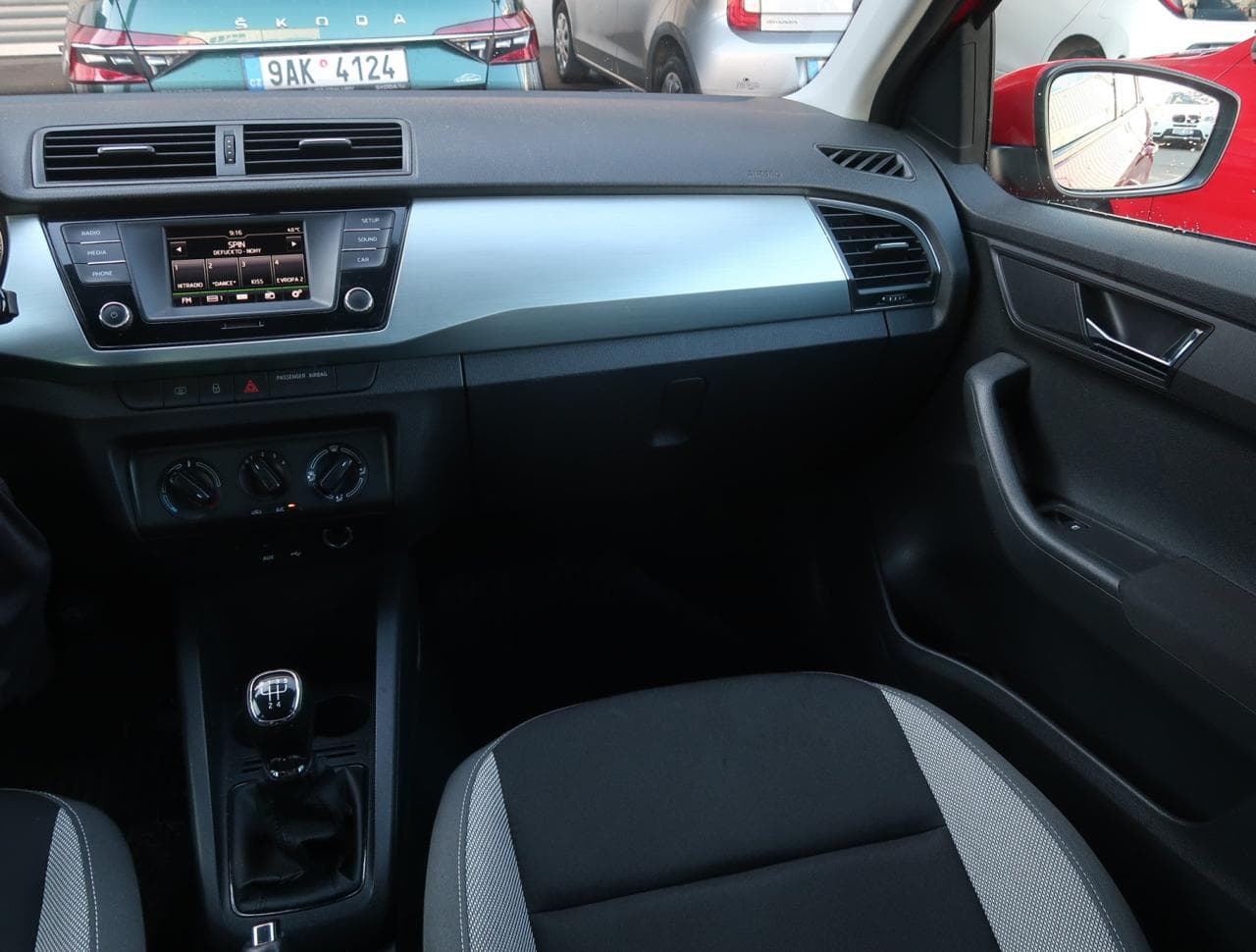 2016 Škoda Fabia - 11