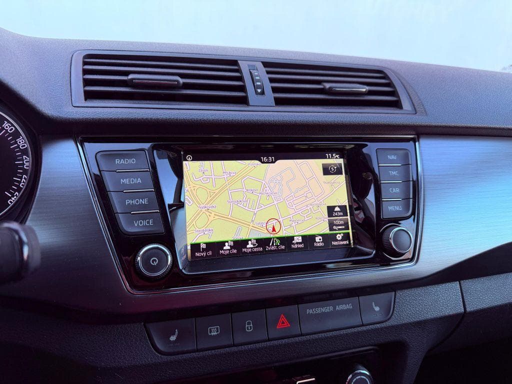 2016 Škoda Fabia - 18