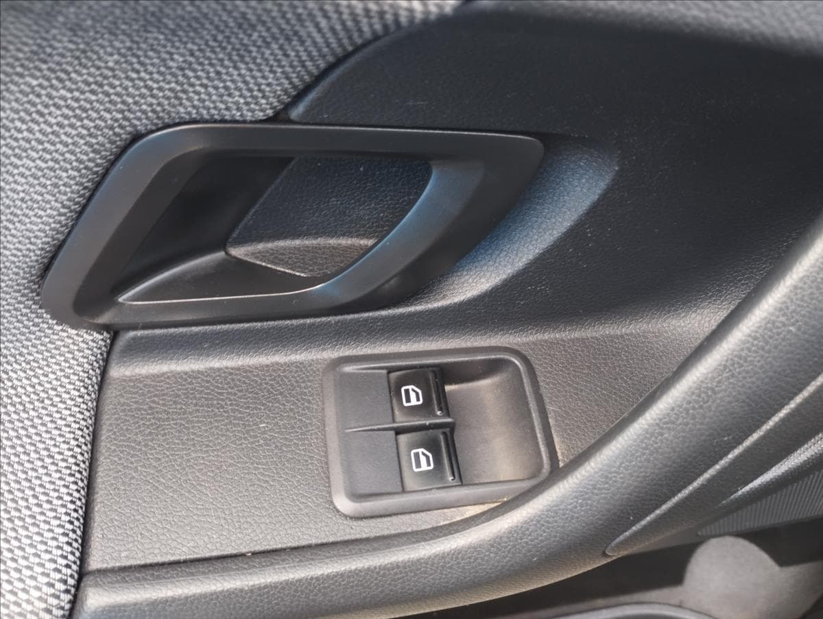 2012 Škoda Fabia - 13