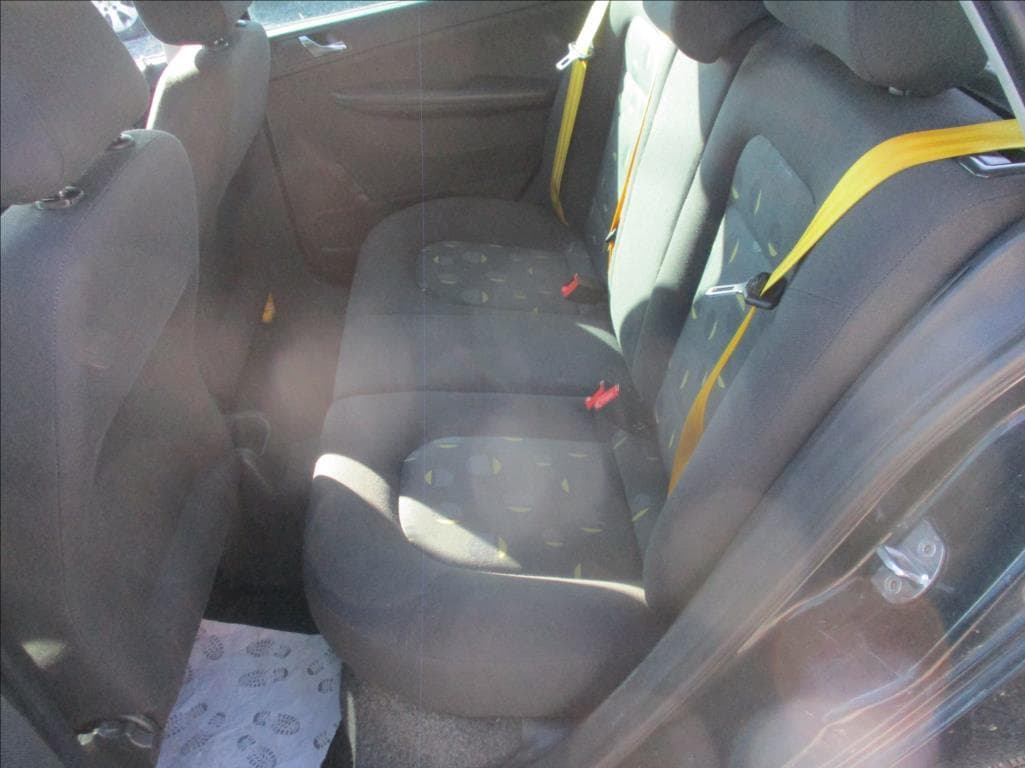 2005 Škoda Fabia - 11