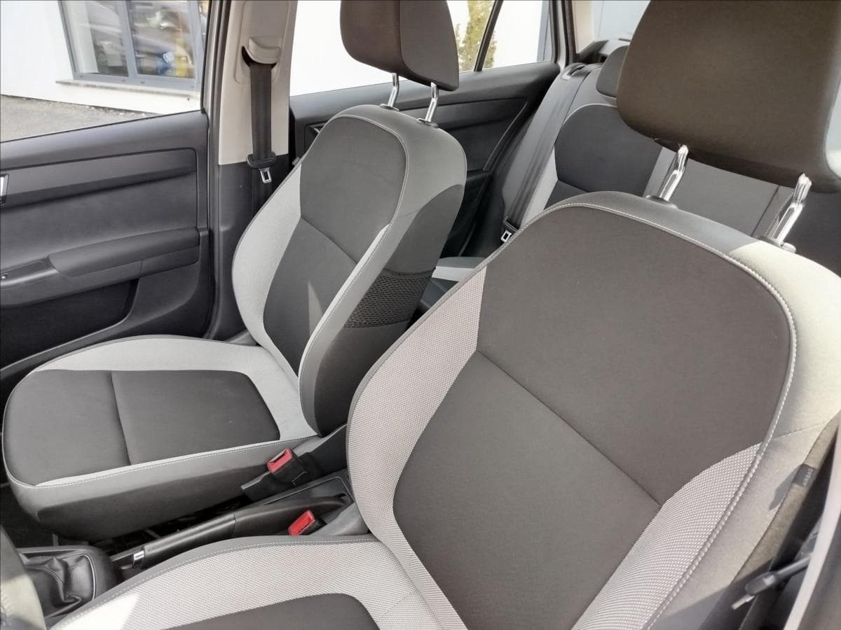 2016 Škoda Fabia - 15