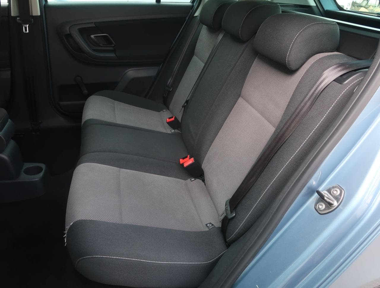 2010 Škoda Fabia - 15