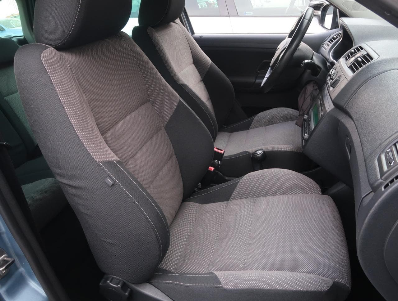 2010 Škoda Fabia - 12