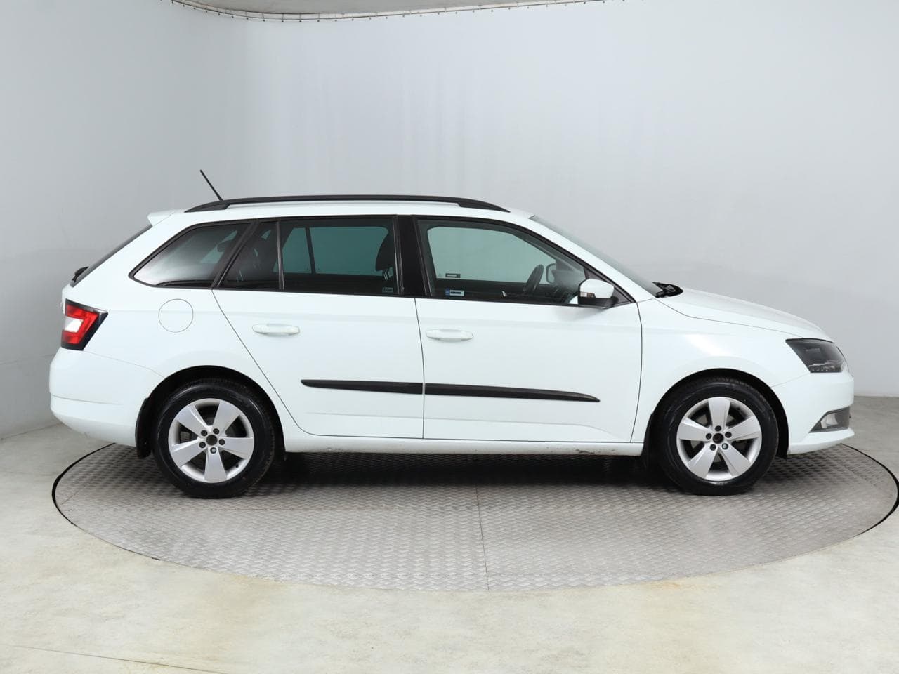 2016 Škoda Fabia - 8