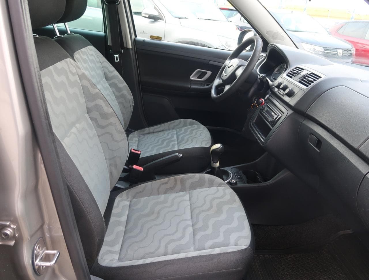 2009 Škoda Fabia - 12