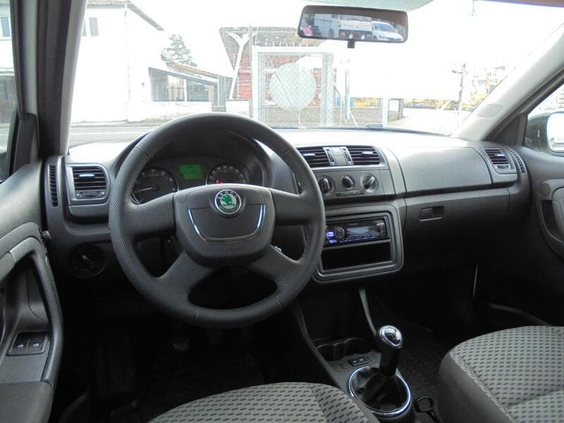2010 Škoda Fabia - 15