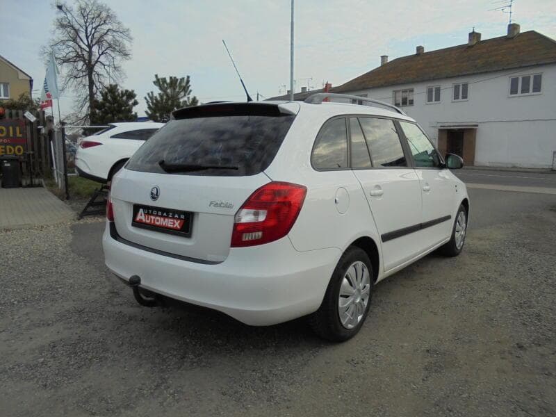 2010 Škoda Fabia - 13