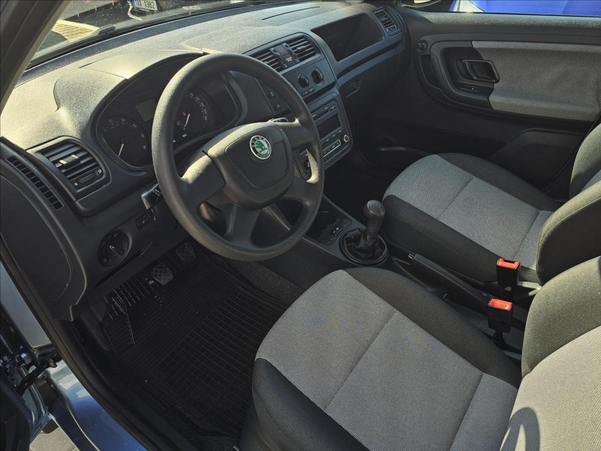 2011 Škoda Fabia - 19
