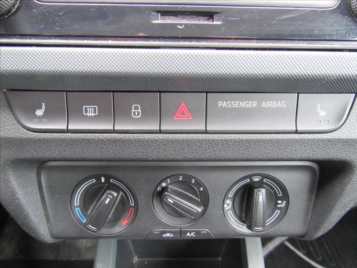 2016 Škoda Fabia - 17