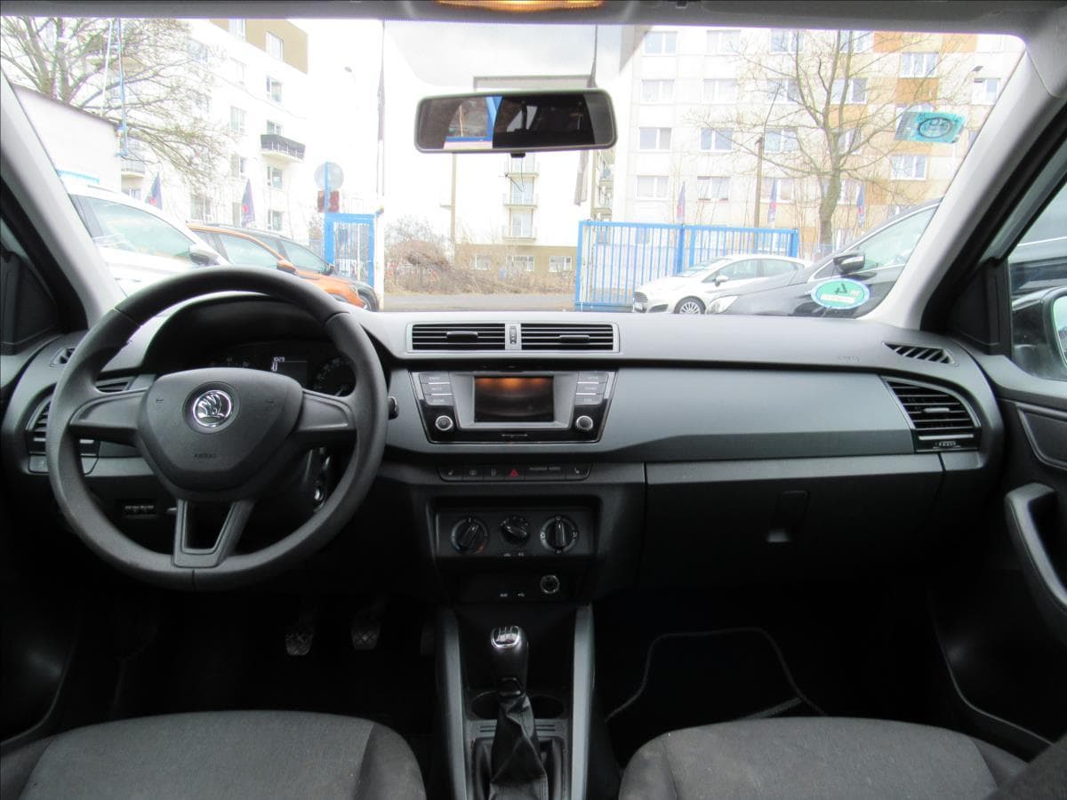 2016 Škoda Fabia - 11